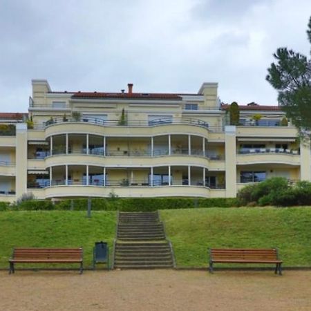 Appartement Entierement Equipe Charbonnières-les-Bains Zewnętrze zdjęcie